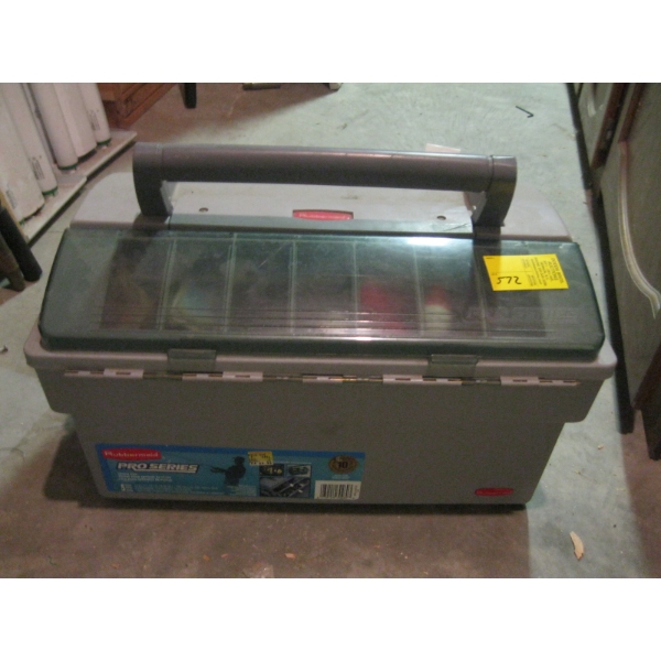 RUBBERMAID TACKLEBOX W/ASST. CONTENTS: LURES, ETC.