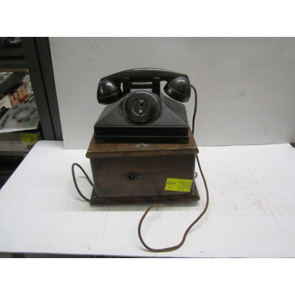 WOOD & BAKELITE TELEPHONE