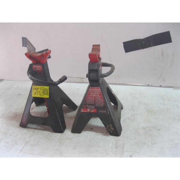 2 MOTOMASTER JACK STANDS