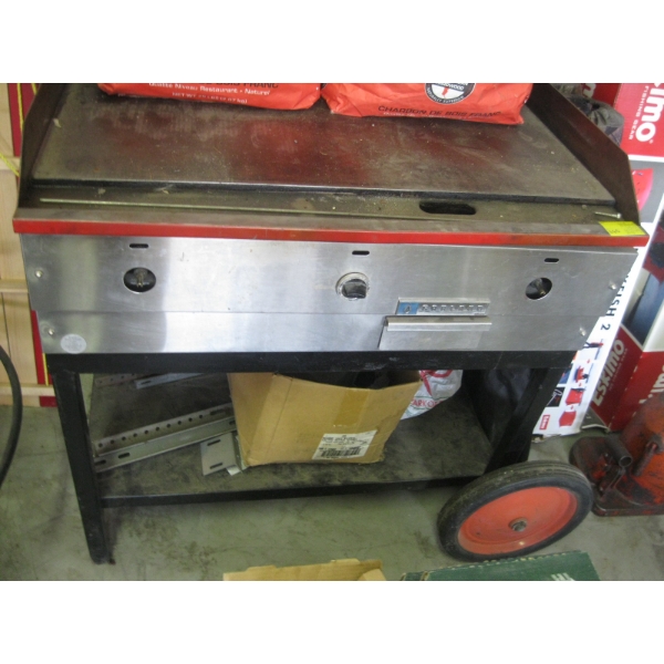 GARLAND 36" PROPANE GRILL ON MOVEABLE STAND