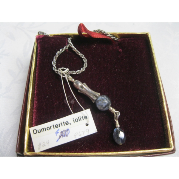 .925 SILVER NECKLACE W/DUMORTIERITE, IOLITE