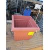 Image 3 : CHROME TOWEL RACK & 1 PLASTIC PLANT POT