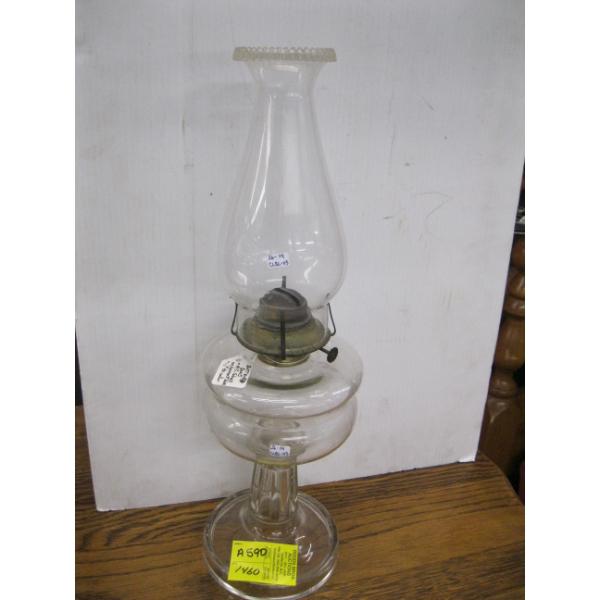 GLASS BASED OIL LANTERN