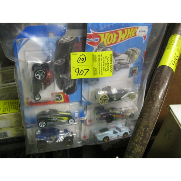 10 NEW HOTWHEELS CARS