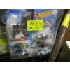 Image 1 : 10 NEW HOTWHEELS CARS