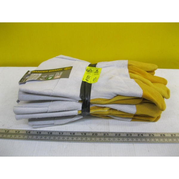 4 PAIR OF SZ 2XL WELDING GLOVES