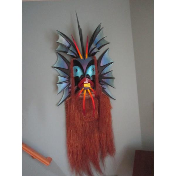 LG. COLORFUL CARVED MASK