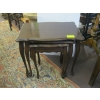 Image 1 : 3 PIECE NESTING TABLE SET