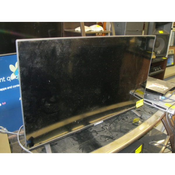 33" SKYWORTH TV - NO CORD