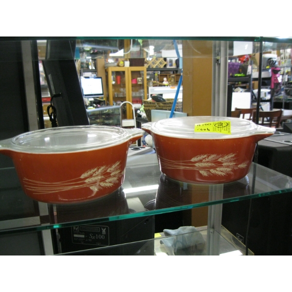 2 PYREX BAKING DISHES W/LIDS