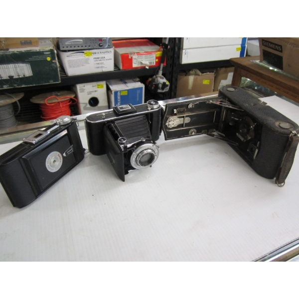 3 BILLOWS CAMERAS