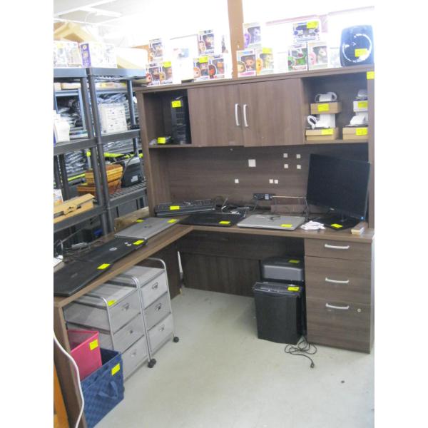 LG. U SHAPED/L SHAPED DESK W/HUTCH