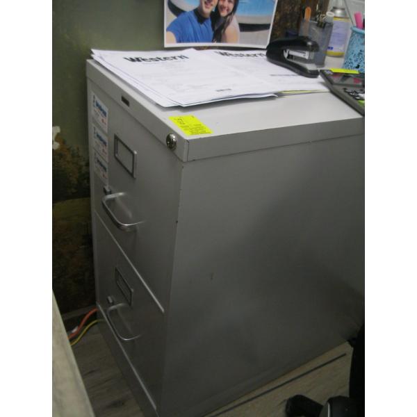 2 DRAWER FILING CABINET