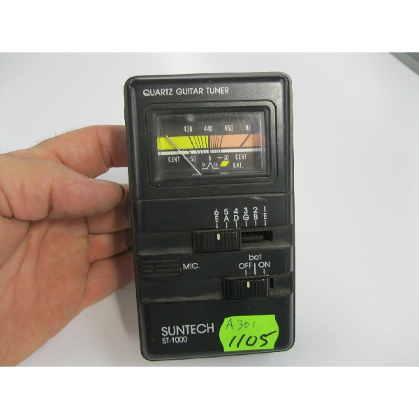 SUNTECH GUITAR TUNER