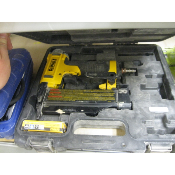 DEWALT ELECTRIC MICRO PINNER