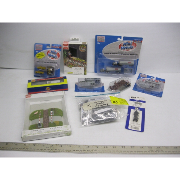 ASST. N SCALE TRAIN ITEMS