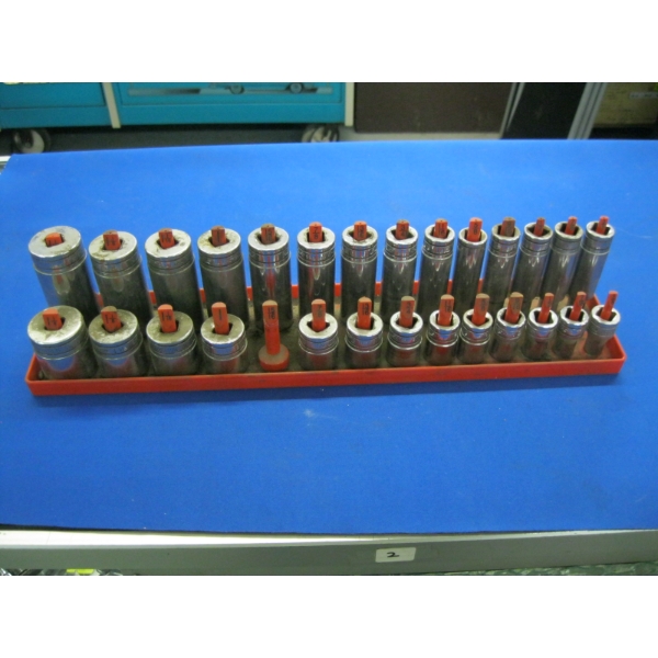 SET OF SNAP ON DEEP SOCKETS & REGULAR SOCKETS