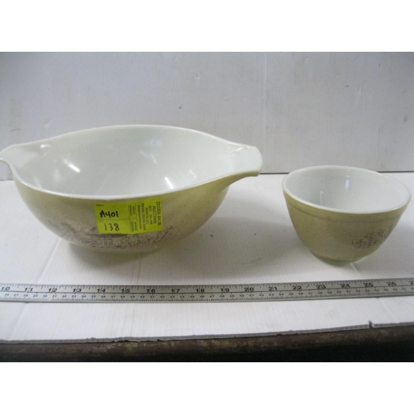 2 PYREX MIXING BOWLS