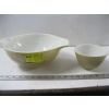 Image 1 : 2 PYREX MIXING BOWLS