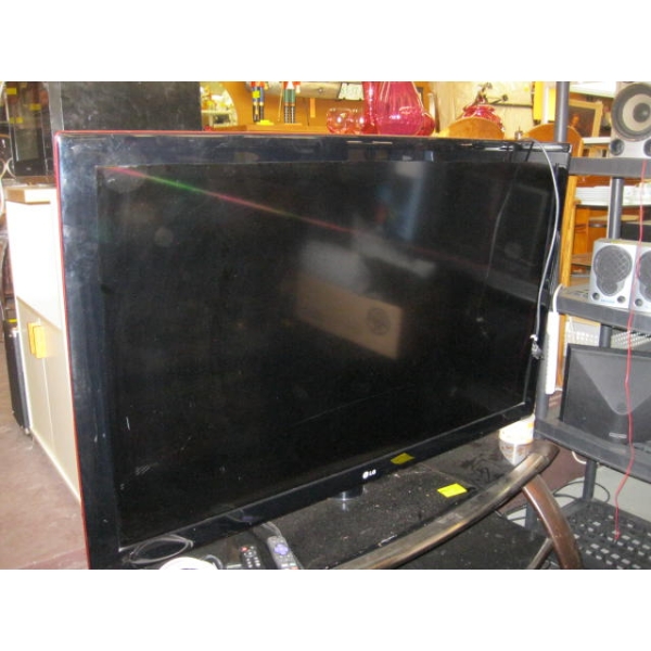 LG 54" FLATSCREEN TV W/REMOTE