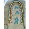 Image 3 : PAIR OF BEADED MOCCASINS