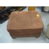 Image 1 : PADDED FOOTSTOOL