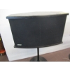 Image 2 : 2 BOSE SPEAKERS ON STANDS