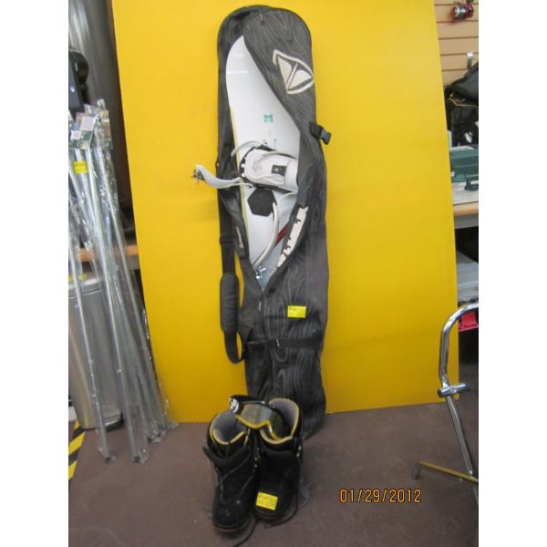 SNOWBOARD IN BAG W/BOOTS & GOGGLES