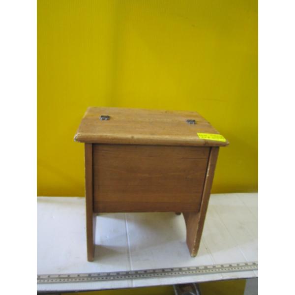 SM. WOODEN SHOE SHINE BOX