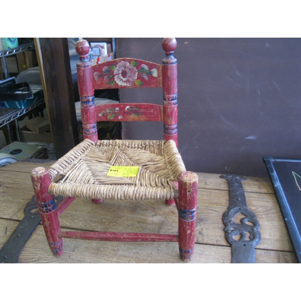 WOVEN PAINTED MEXICAN CHILDs CHAIR