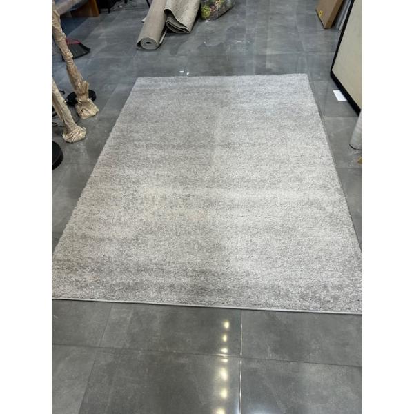 5'3"X7'7" AREA CARPET