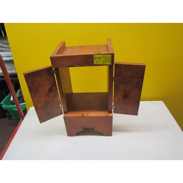 SM. 2 DOOR WOOD CABINET