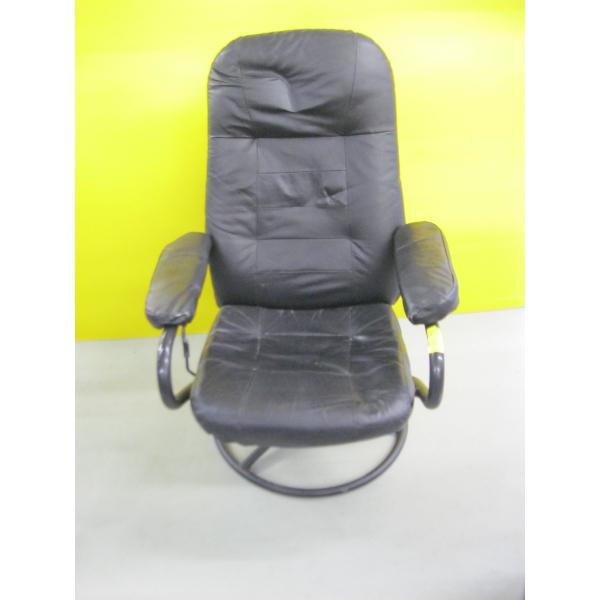 BLACK SWIVEL CHAIR
