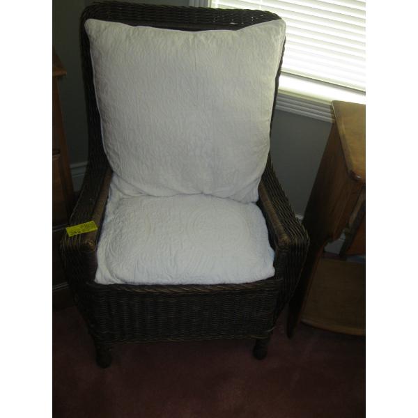 WICKER CHAIR