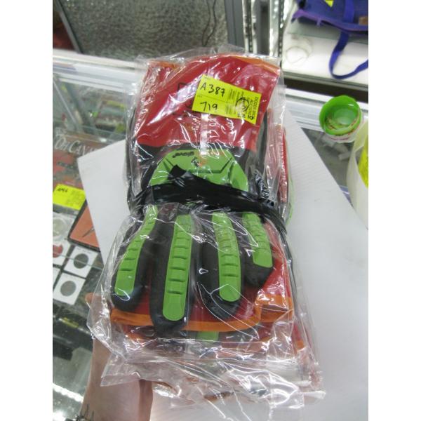 6 PAIR OF SZ 10 CHEMSTOP GLOVES