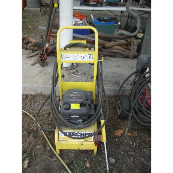 KARCHER 4HP PRESSURE WASHER - RUNS BUT LEAKS