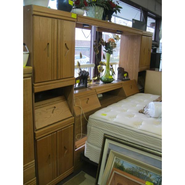 LG. OAK HEADBOARD W/2 SIDE CABINETS