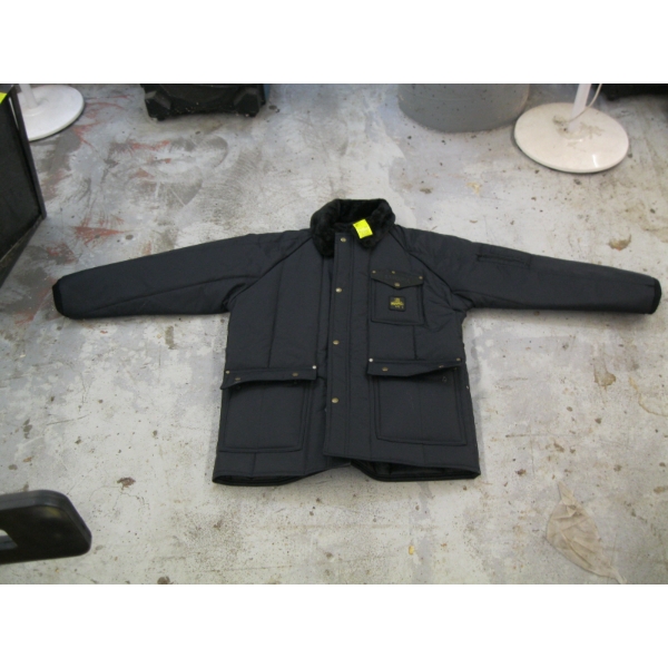 REFRIGIWEAR XL COAT
