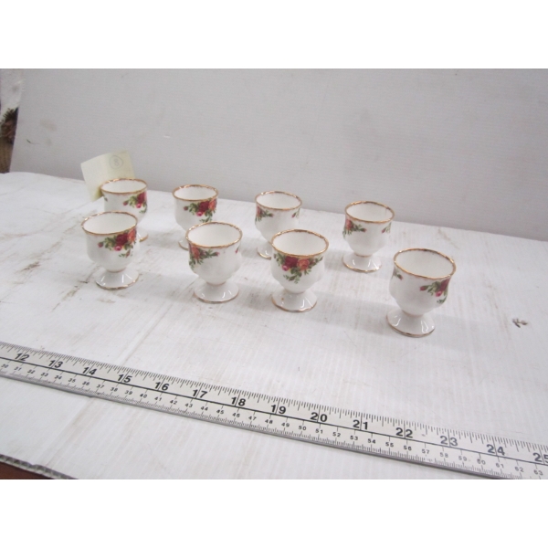 ROYAL ALBERT OLD COUNTRY ROSE SHOT GLASSES