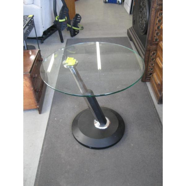 MCM GLASS & CHROME LEATHER BASED END TABLE