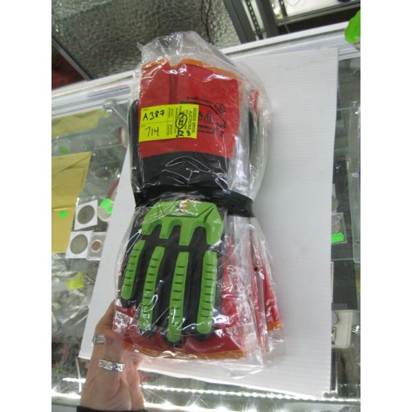 6 PAIR OF SZ 8 CHEMSTOP GLOVES