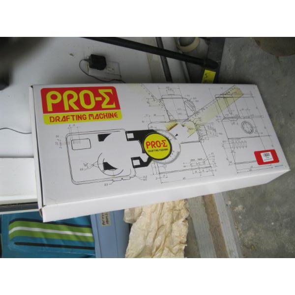 DRAFTING MACHINE IN BOX