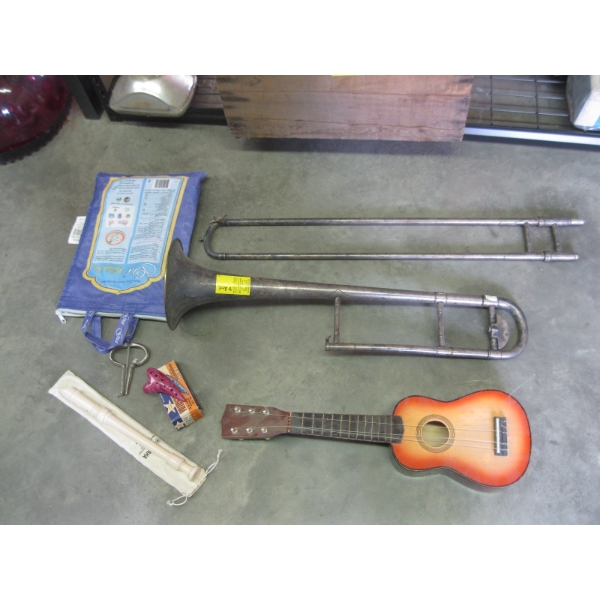 LOT OF MUSICAL INSTRUMENTS