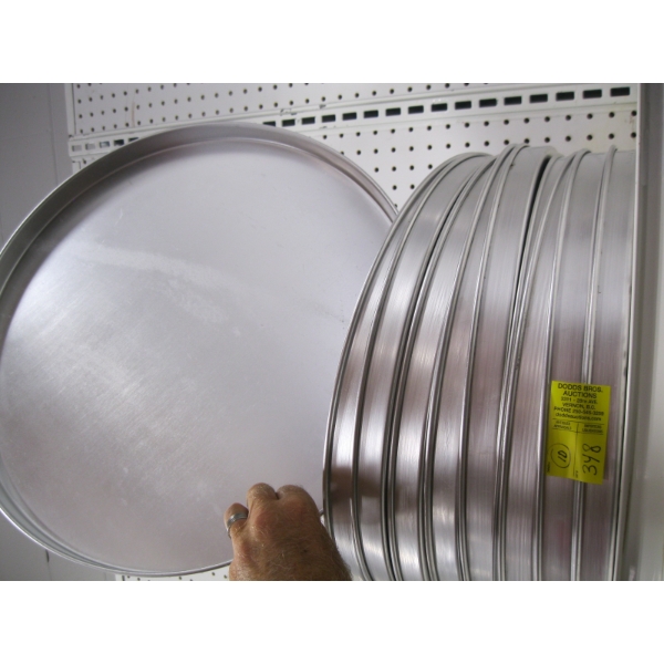 10 - 18" PIZZA PANS