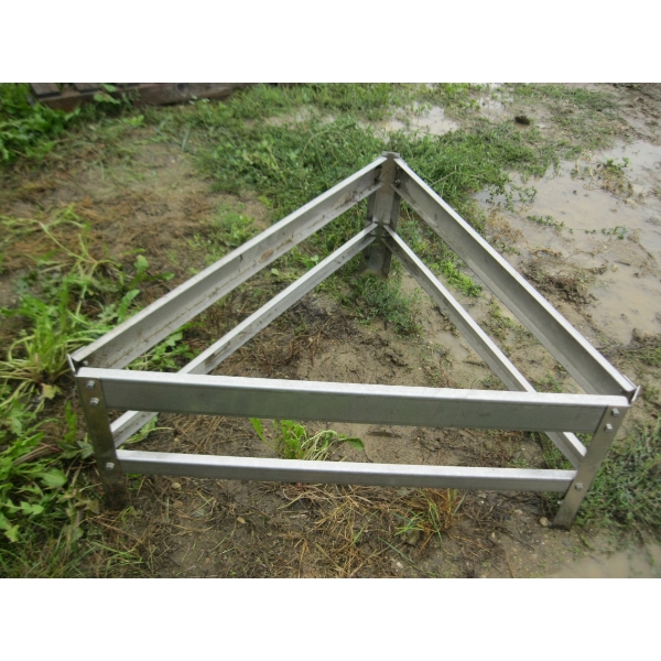 STAINLESS STEEL TANK STAND - APPROX. 3'