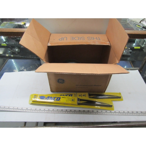 2 SZ 18 NEW WINDSHIELD WIPER BLADES & A SM. GE MOTOR