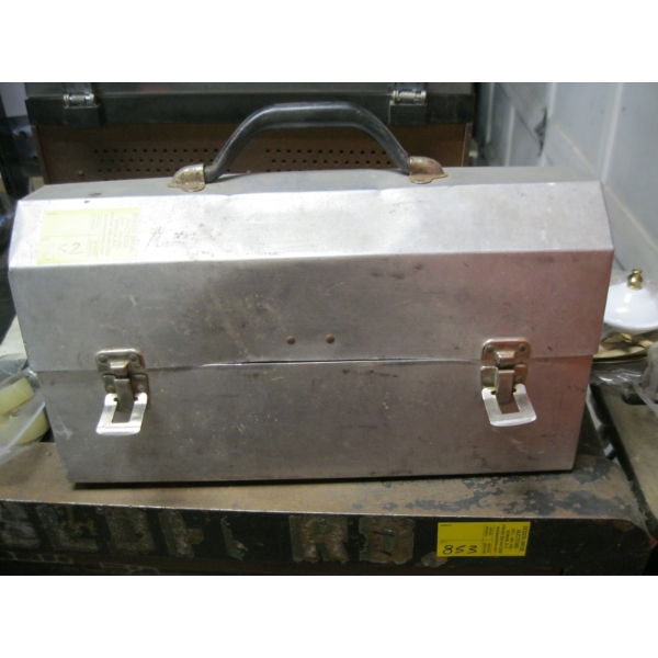 LUNCHBOX W/THERMOS
