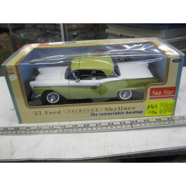 1957 FORD FAIRLANE SKYLINER DIECAST