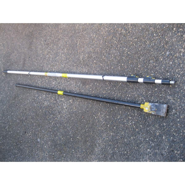MULTI PURPOSE ALUMINUM EXTENSION POLE & ICE CHIPPER