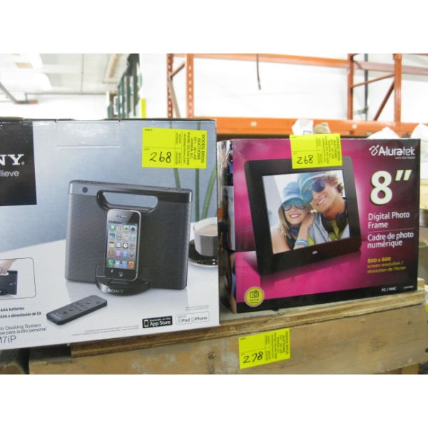 SONY DOCKING SYSTEM & 8" DIGITAL PICTURE FRAME